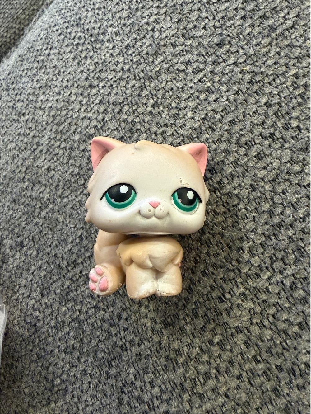 Hasbro Littlest Pet Shop 2007 Generation 2 Persian Cat #129